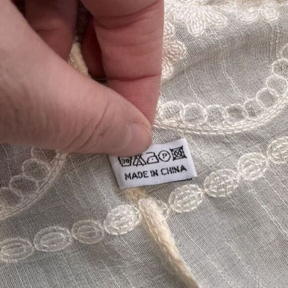 Boutique lightweight gauzy embroidered cream beachy coverup kaftan OS Large - Picture 12 of 13